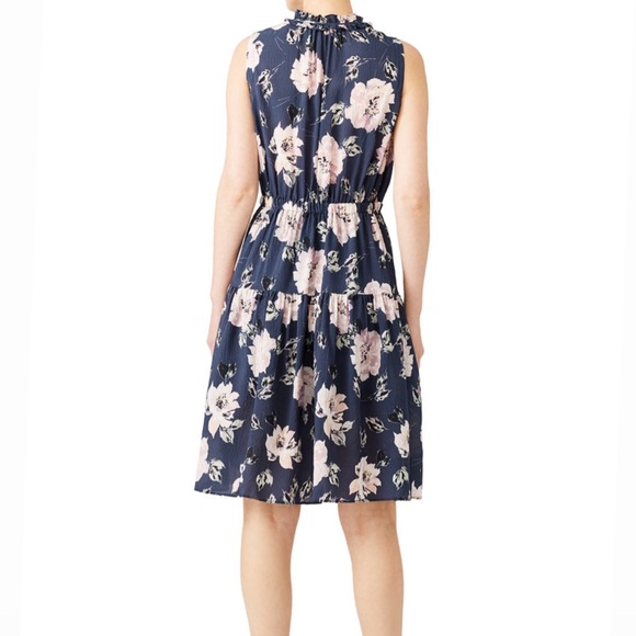 Sleeveless Magnolia Dress from RTR - Picture 3 of 9